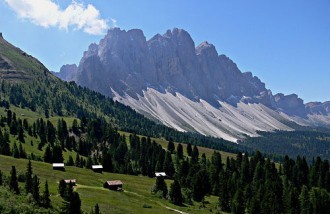../images/home/trekking-livigno.jpg ../images/home/trekking-livigno.jpg